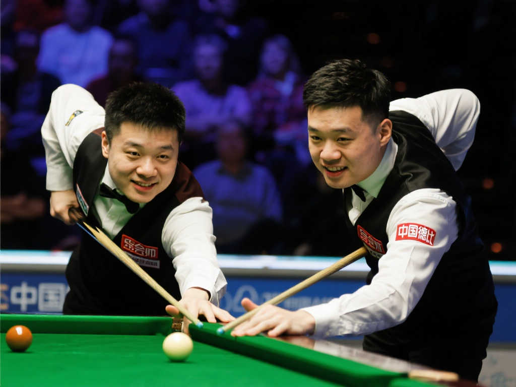 世锦赛：赵心童与斯佳辉携手闯入八强，期待中国德比上演